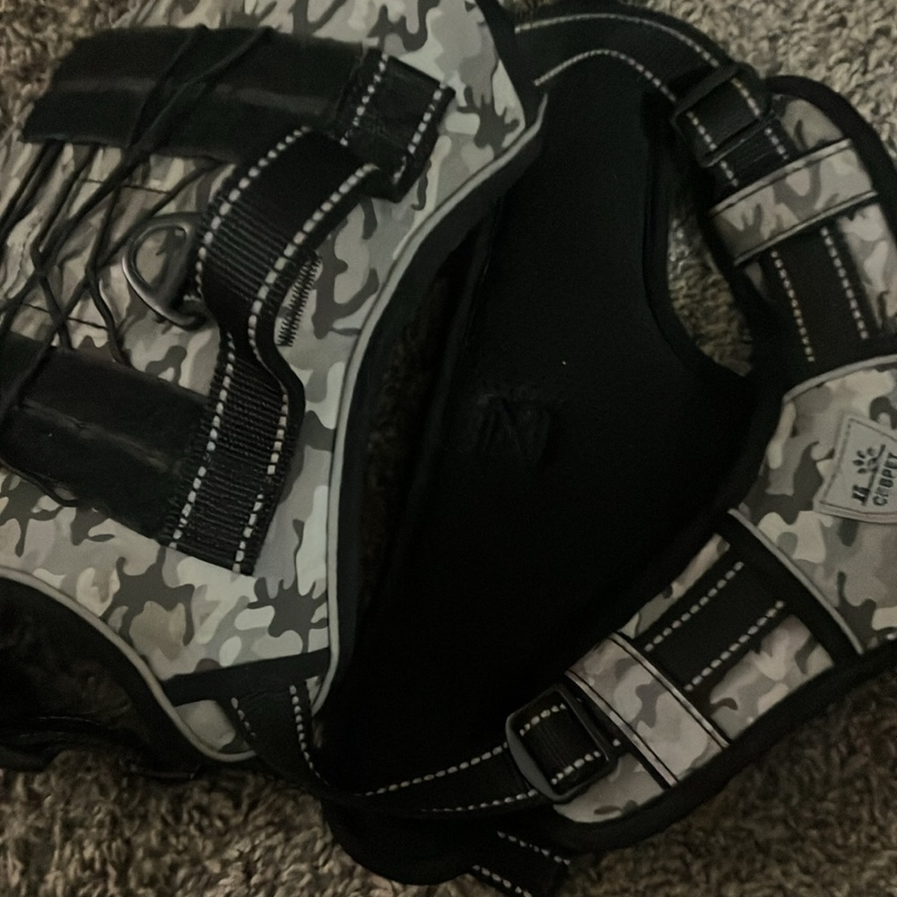 Reflective Black and White Tactical Vest for dogs - Picture 5 of 5